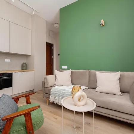 - Kalwaryjska 72 Apartament *
