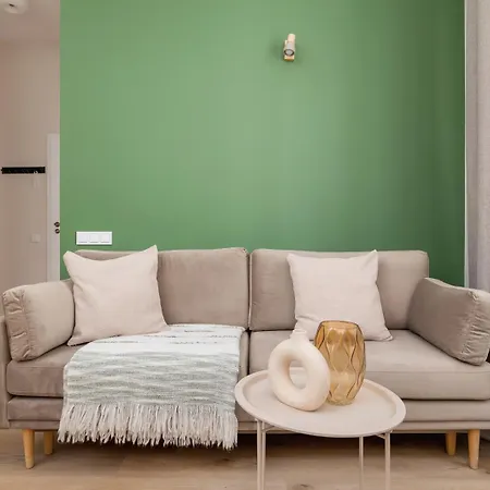Apartament - Kalwaryjska 72 *