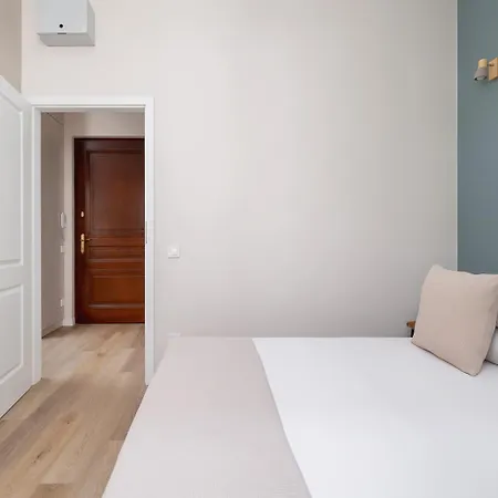 - Kalwaryjska 72 Apartament *